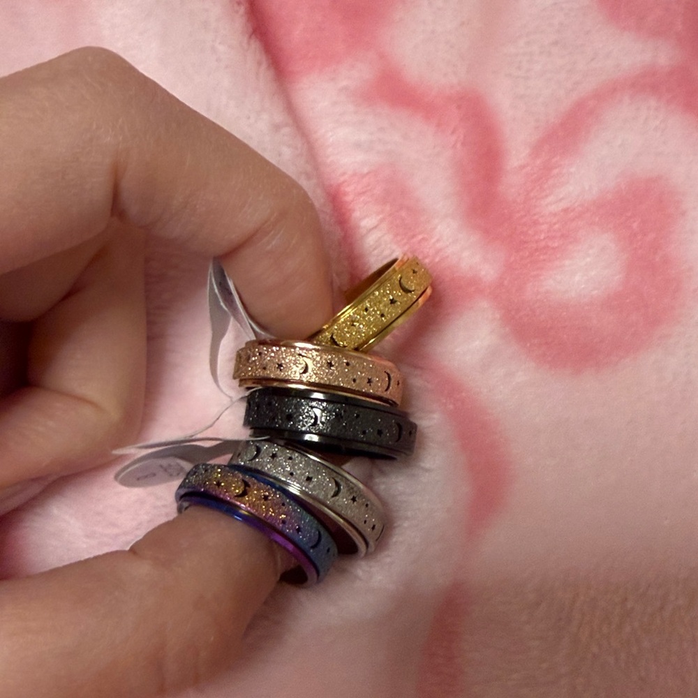 Spinner ring bundle NWT - Picture 2 of 2